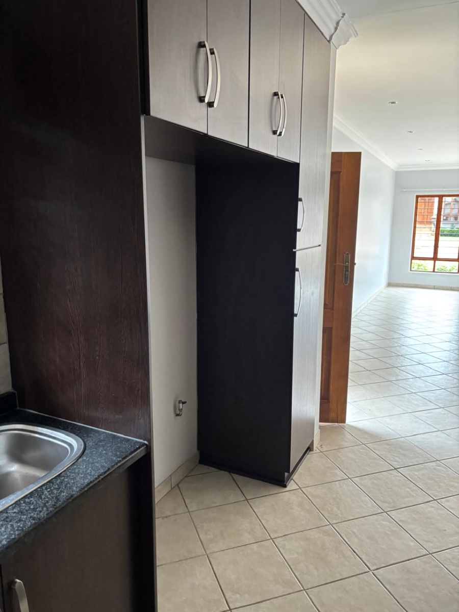 To Let 3 Bedroom Property for Rent in Wilkoppies North West